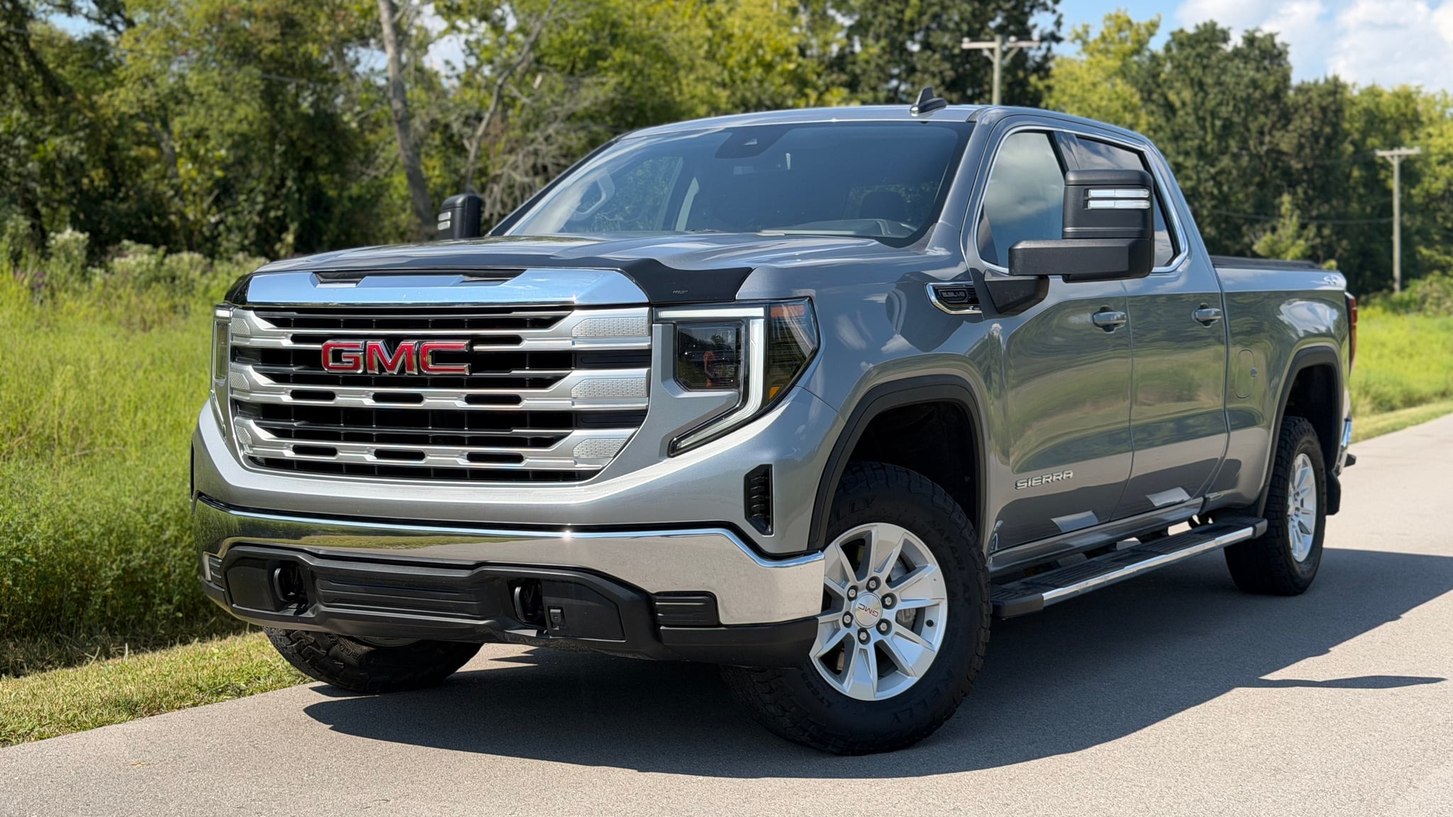 2024 GMC Sierra - Image 1