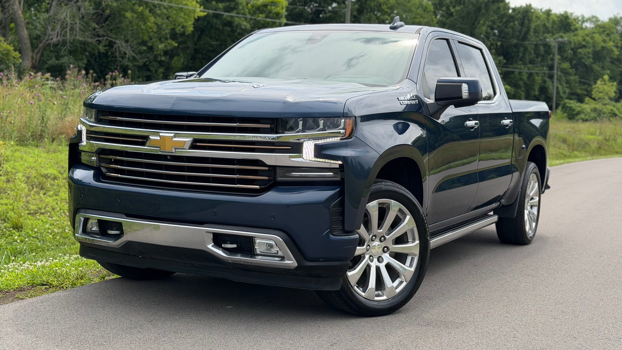 2022 CHEVROLET Silverado LTD - Image 1