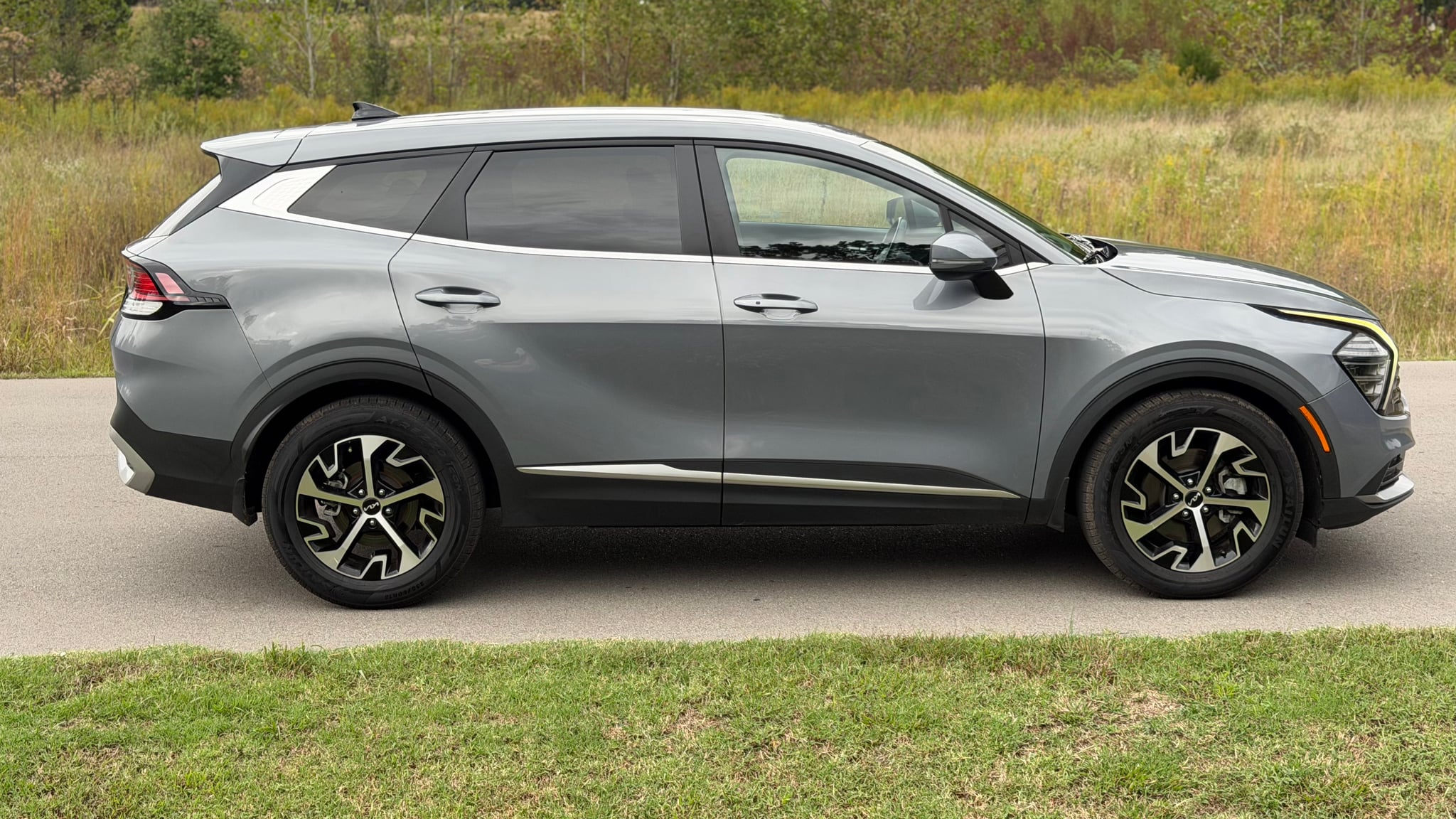 2024 Kia Sportage EX - Photo 4