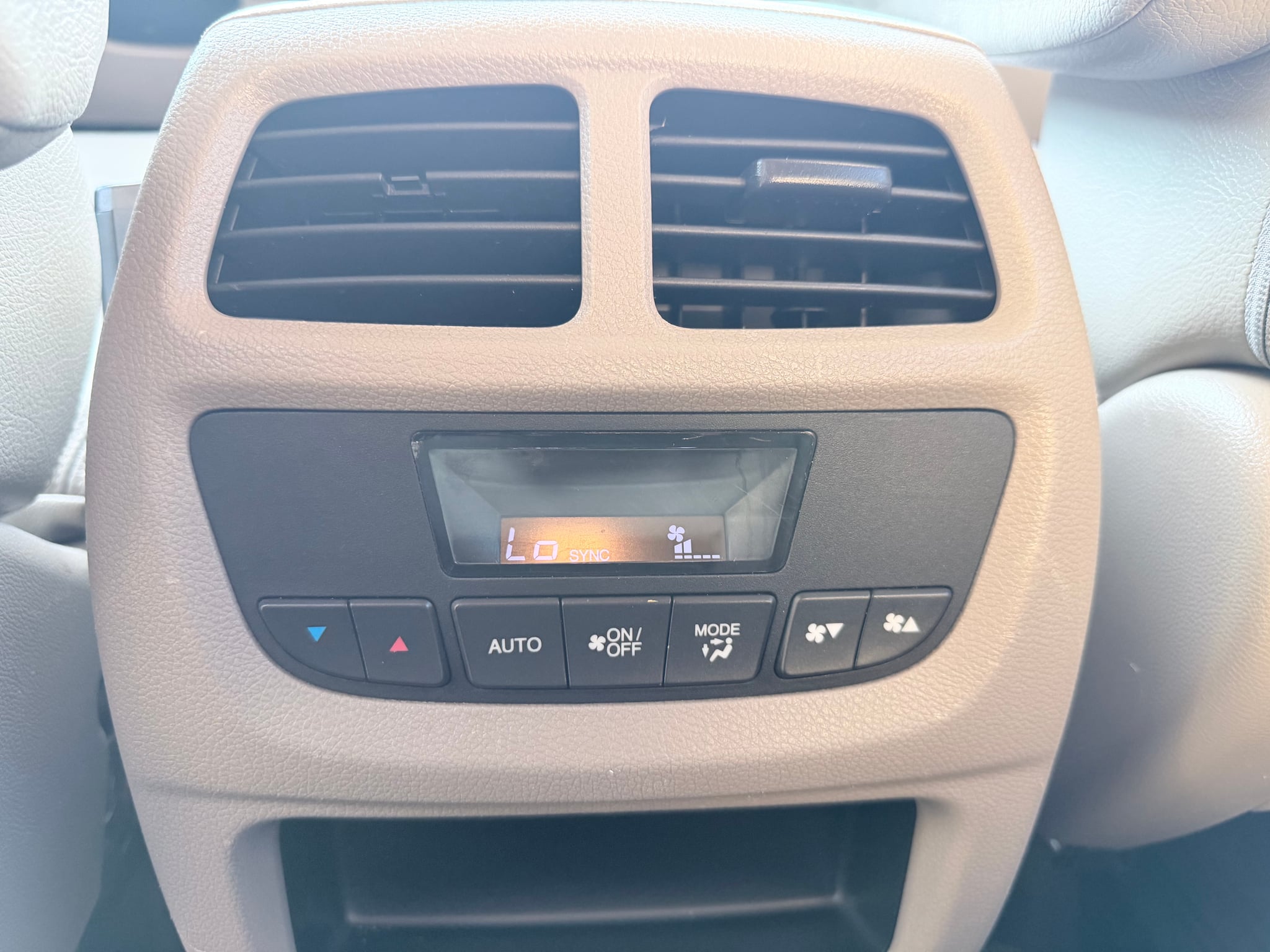 2016 Honda Pilot EX - Photo 10