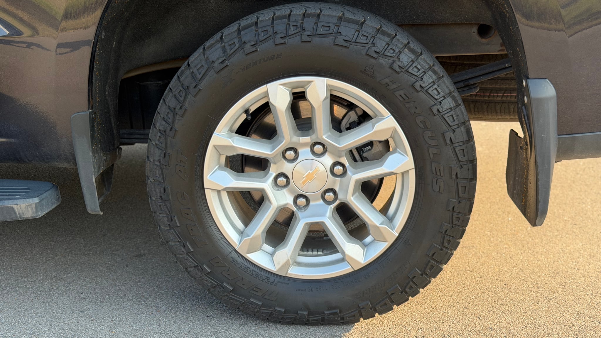 2024 Chevrolet Silverado 1500 LT - Photo 12