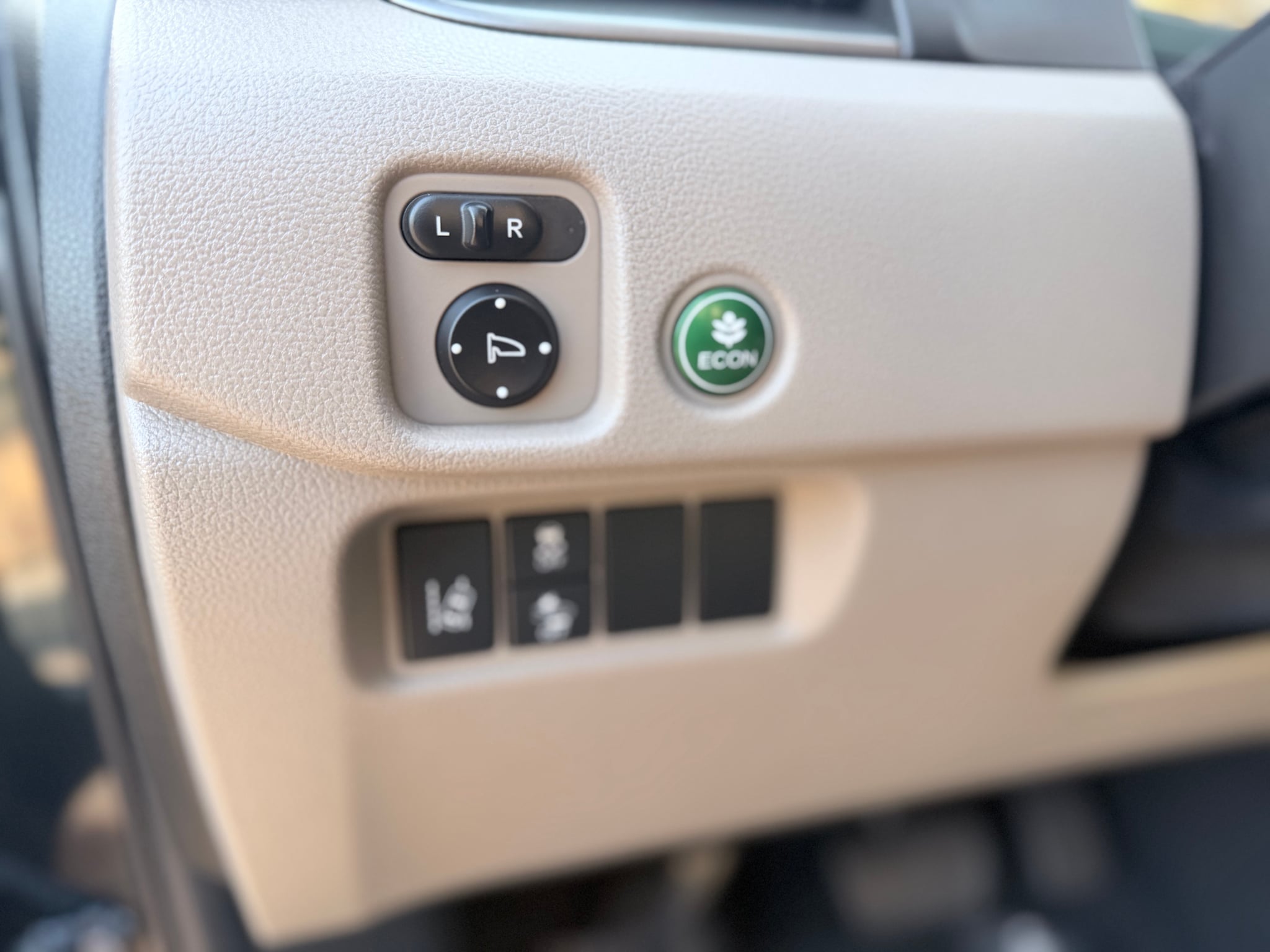 2016 Honda Pilot EX - Photo 18