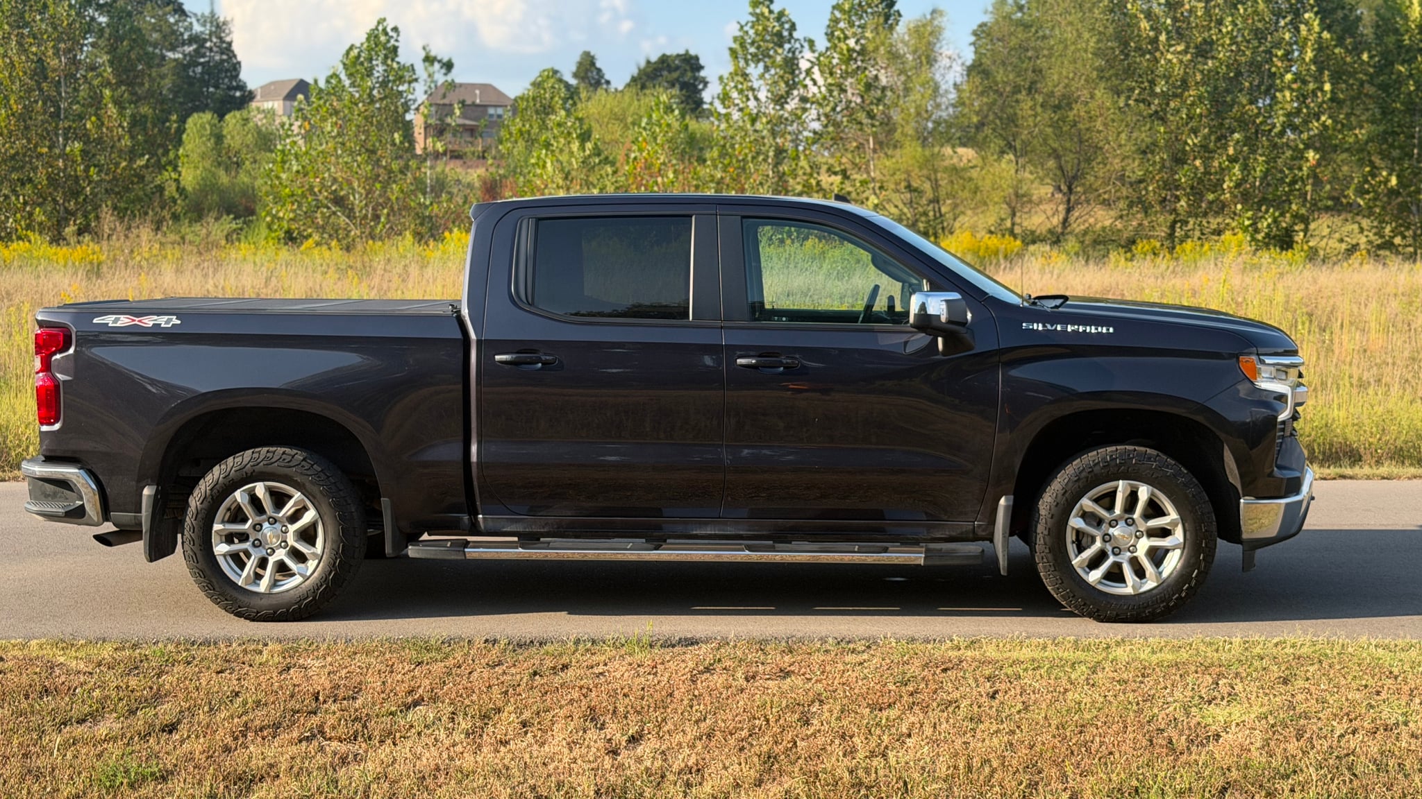 2024 Chevrolet Silverado 1500 LT - Photo 4