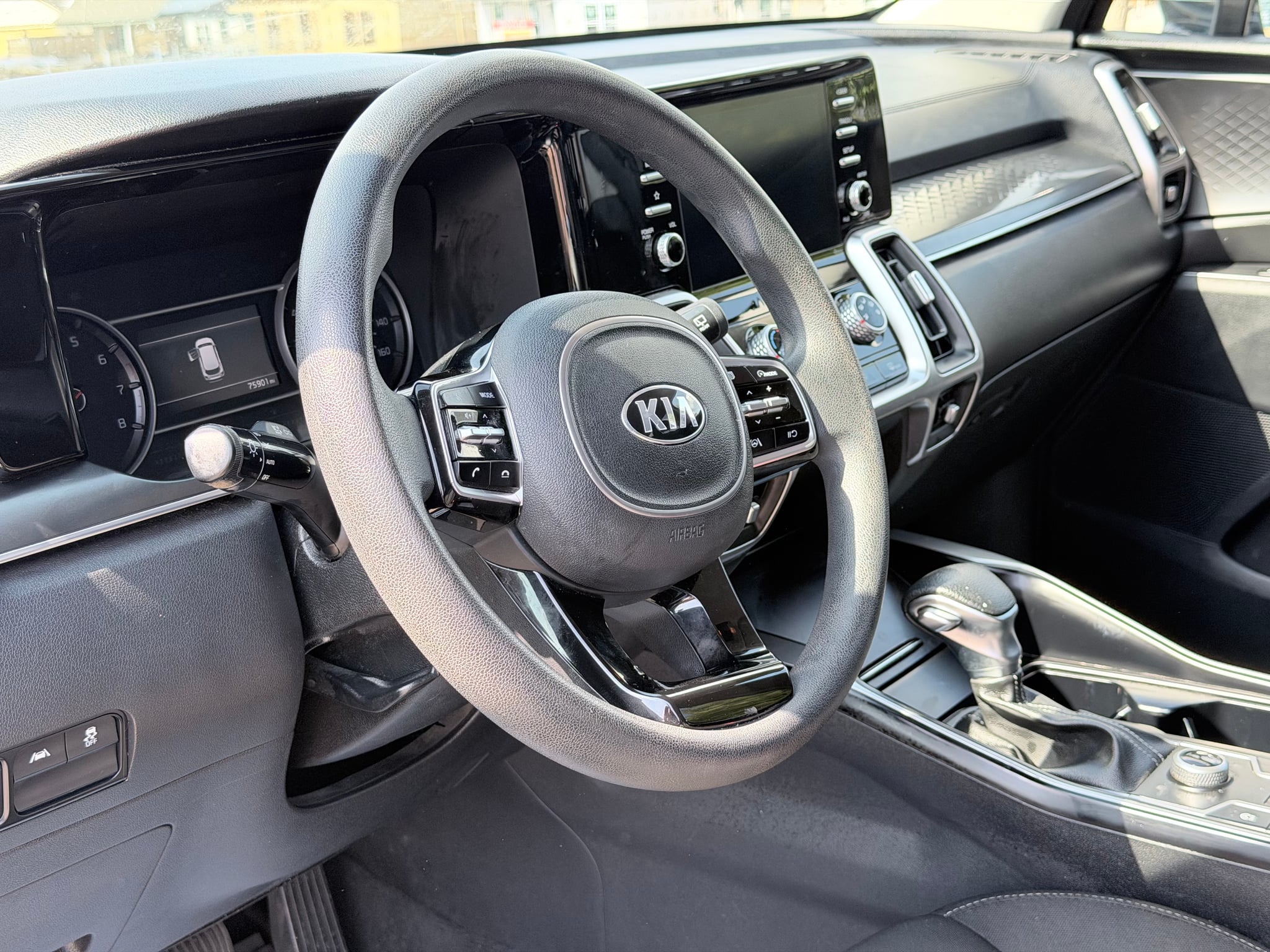 2021 Kia Sorento LX - Photo 4