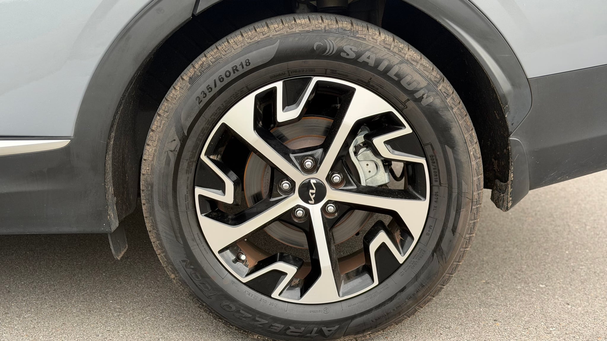 2024 Kia Sportage EX - Photo 10
