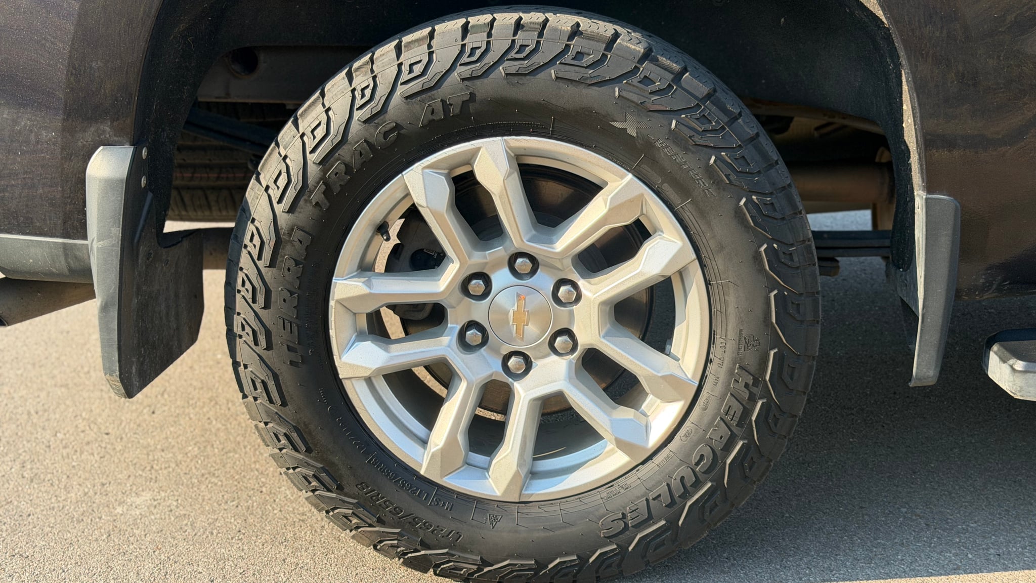 2024 Chevrolet Silverado 1500 LT - Photo 13